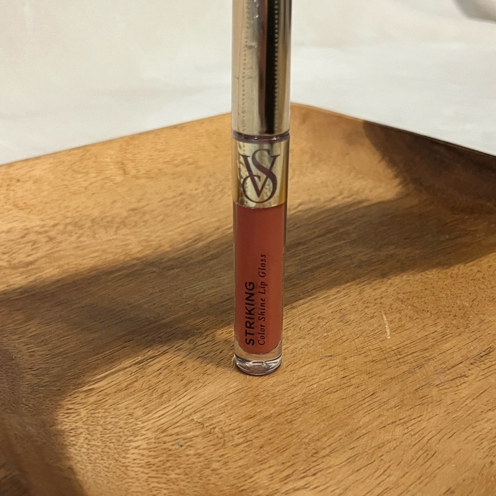 Victoria’s Secret Color Shine Lip Gloss in Striking - Picture 5 of 5